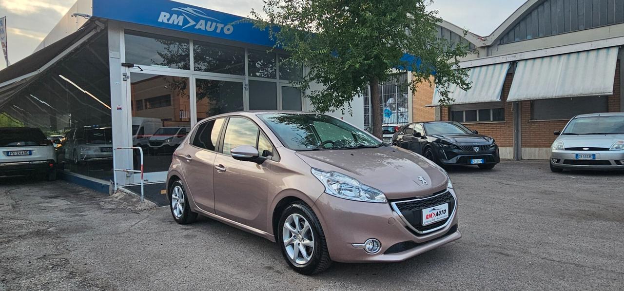 Peugeot 208 1.4 HDi 68 CV Allure solo 49000 Km