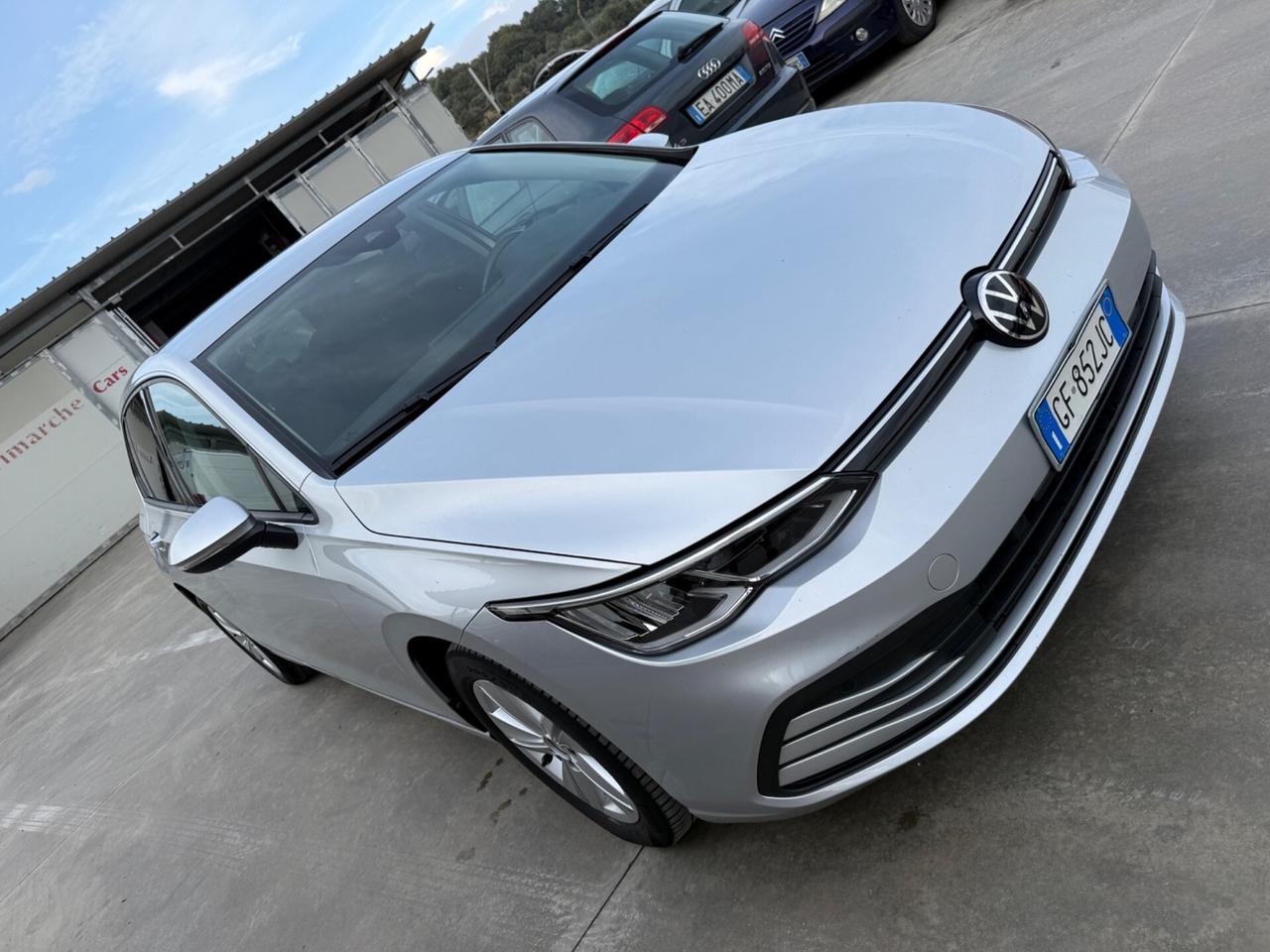 Volkswagen Golf 8 2.0 TDI 115 CV