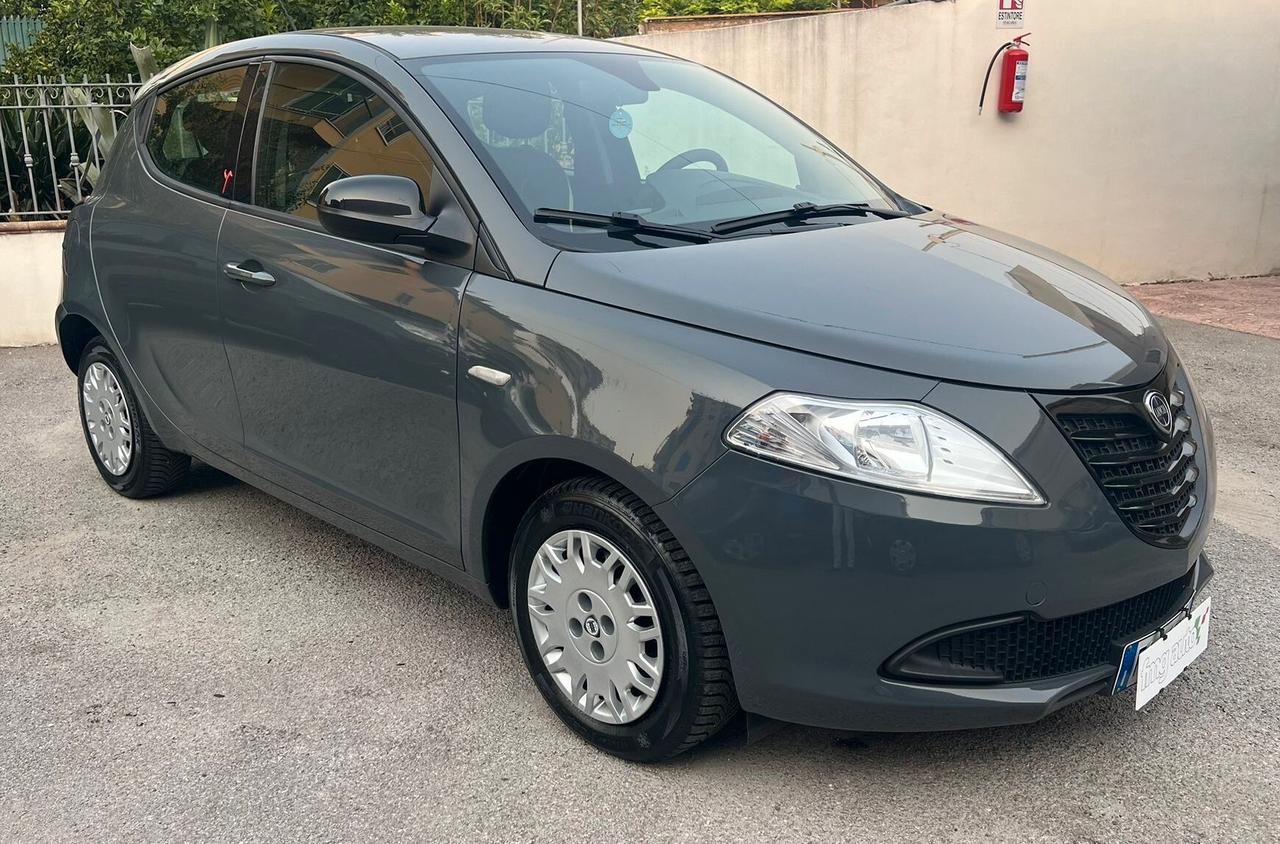 Lancia Ypsilon 1.2 69 CV 5 porte GPL Ecochic Gold