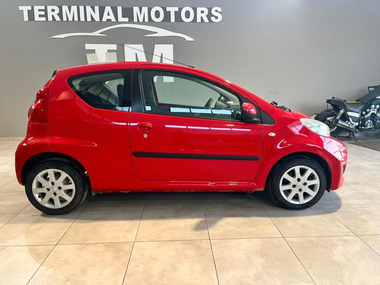 Peugeot 107 1.0 68CV 3p. Plaisir