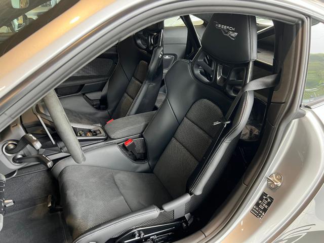 PORSCHE 911 4.0 525CV GT3 RS Weissach Package