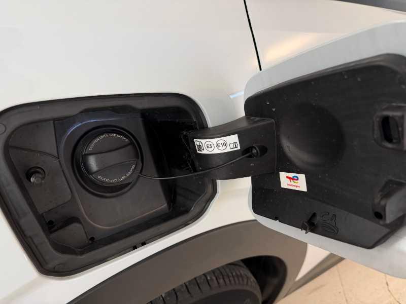 PEUGEOT Nuovo 3008 ALLURE - Hybrid 136 E-DCS6