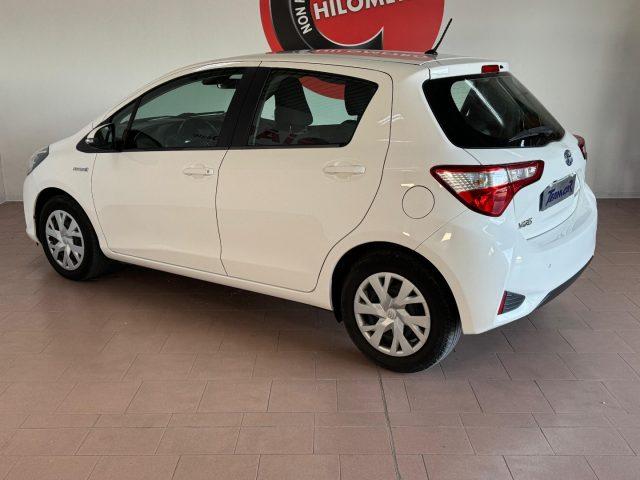 TOYOTA Yaris 1.5 Hybrid 5 porte Business Iva.esp. Unicopropriet