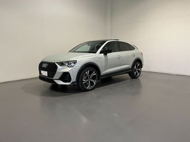 AUDI Q3 SPORTBACK 45 TFSI-E S-TRONIC IDENTITY BLACK