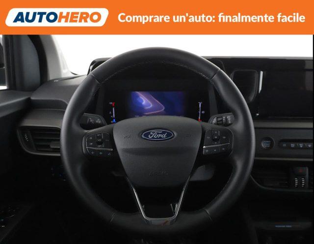 FORD Tourneo Courier 1.0 EcoBoost Titanium