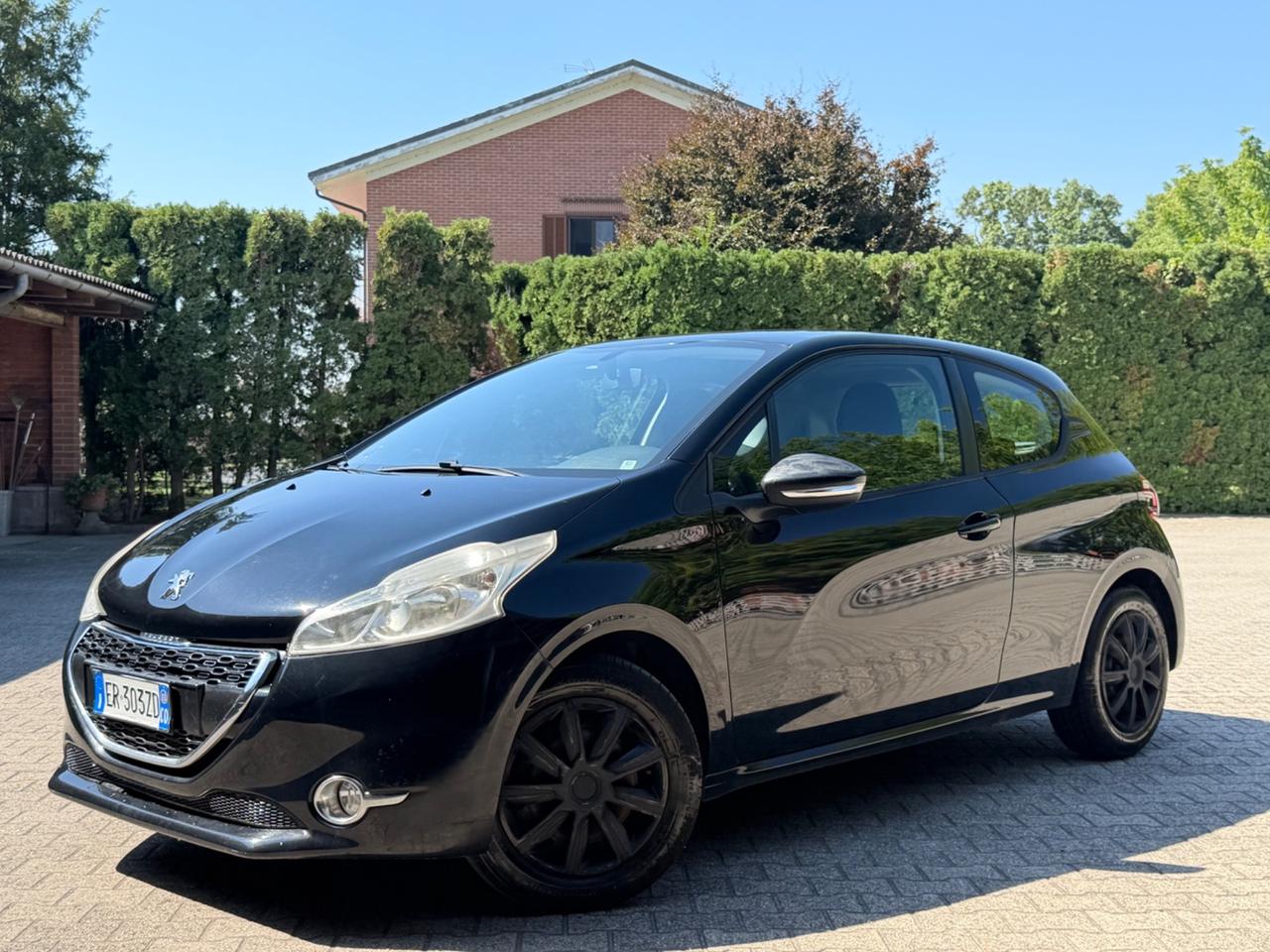 Peugeot 208 1.2 VTi 82 CV 3 porte Allure