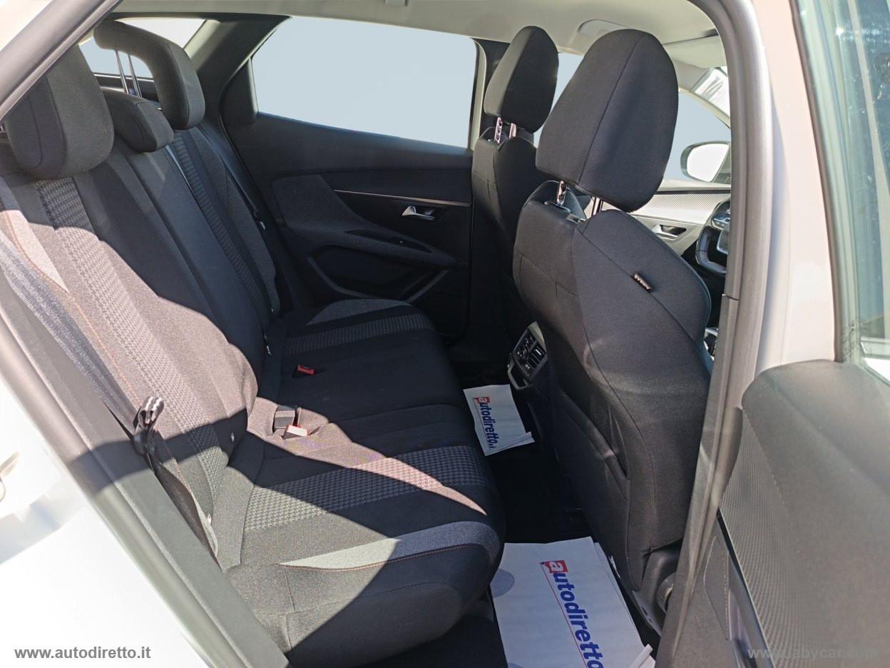 PEUGEOT 3008 BlueHDi 130 S&S Active Pack