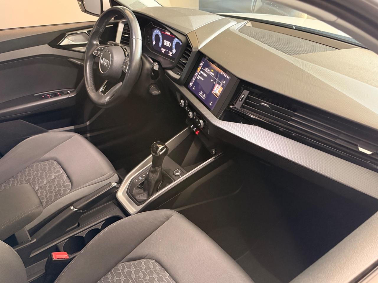 Audi A1 SPB 30 TFSI S tronic line edition
