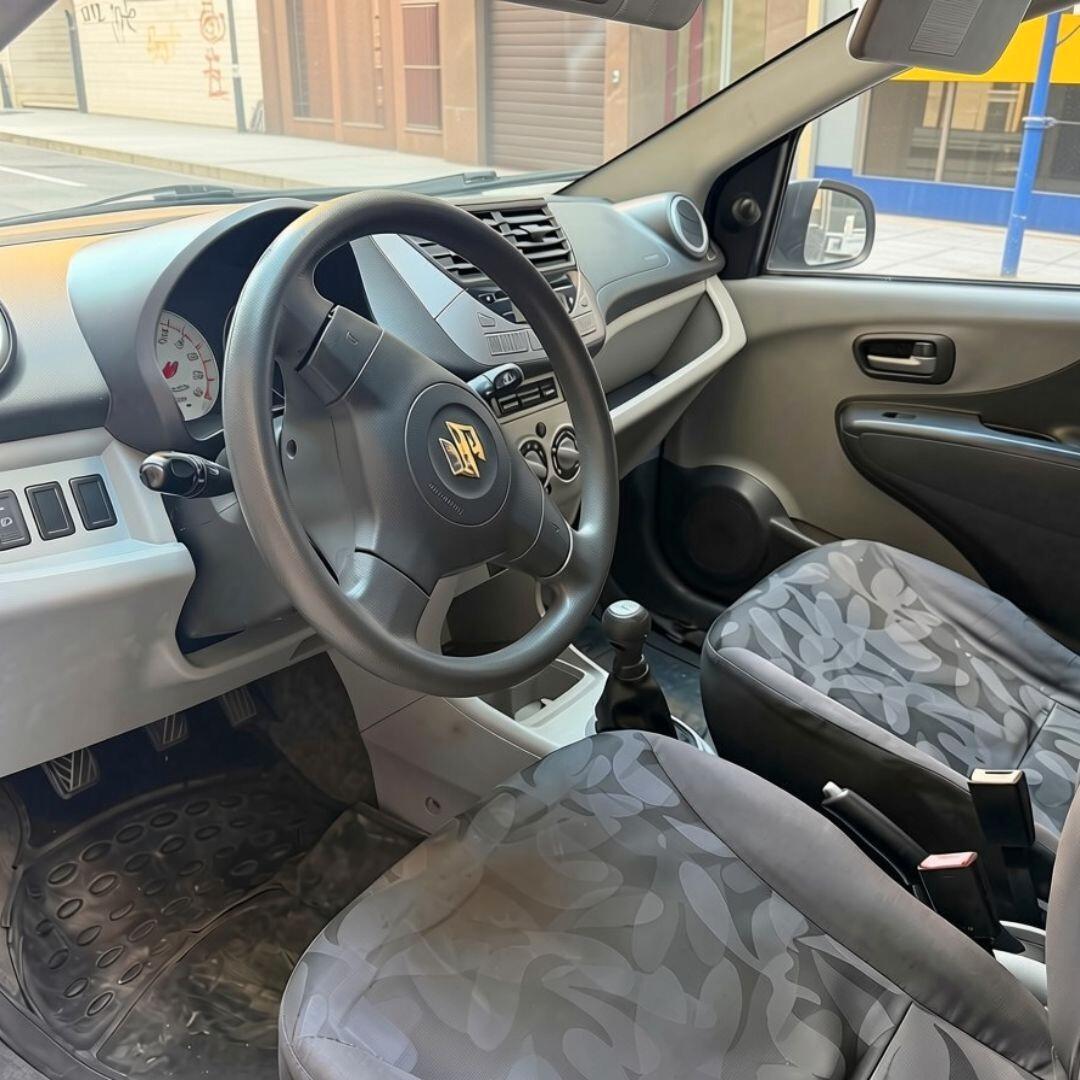 Suzuki Alto 1.0 L - 68 CV