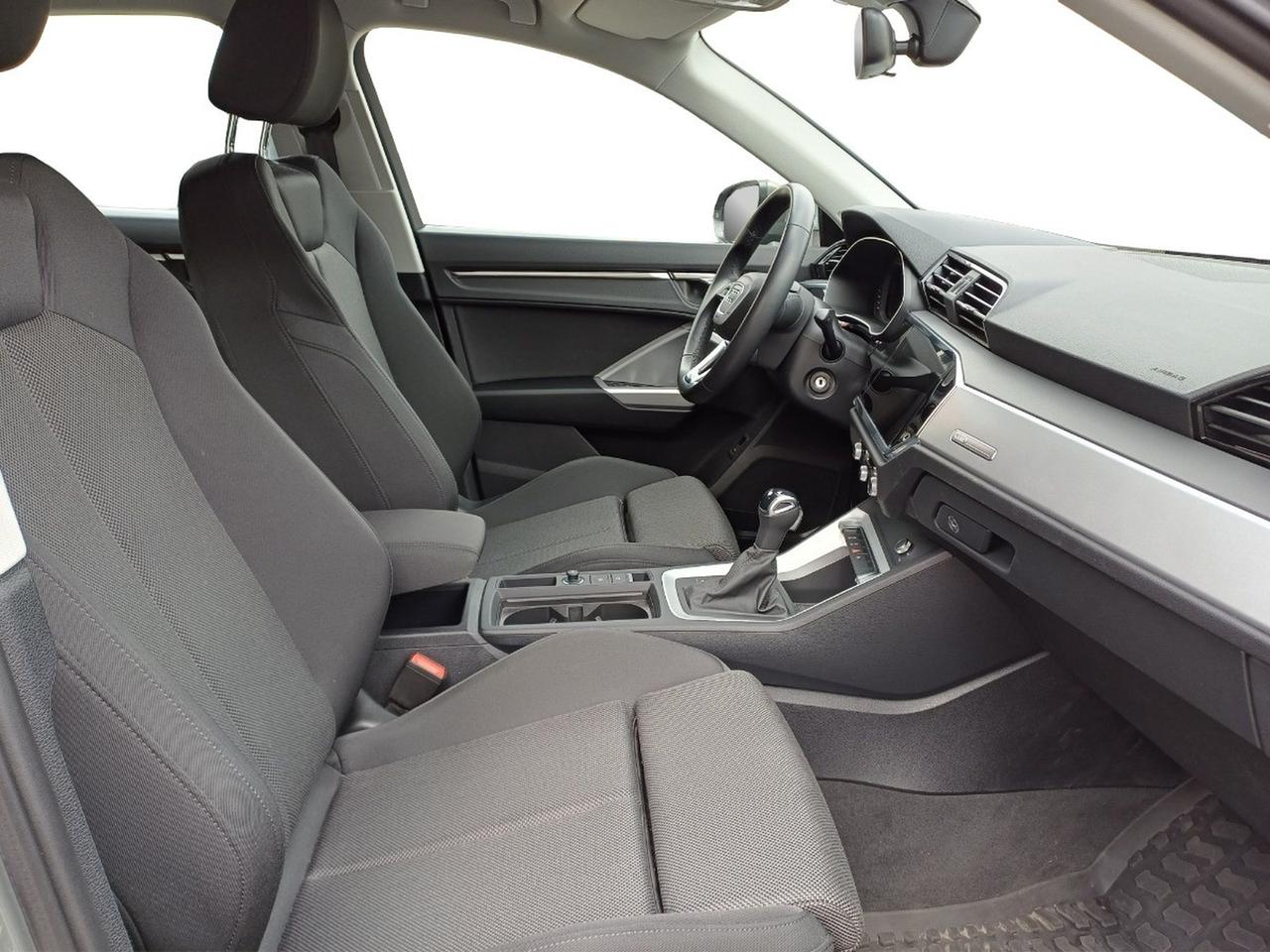 Audi Q3 35 1.5 tfsi s-tronic