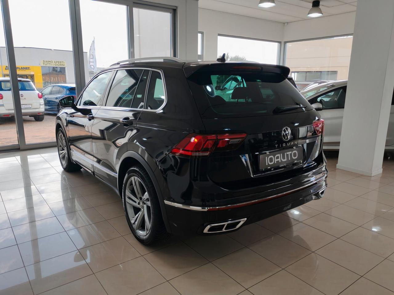 VW Tiguan 2.0 TDI 150cv DSG R-Line TETTO 2021