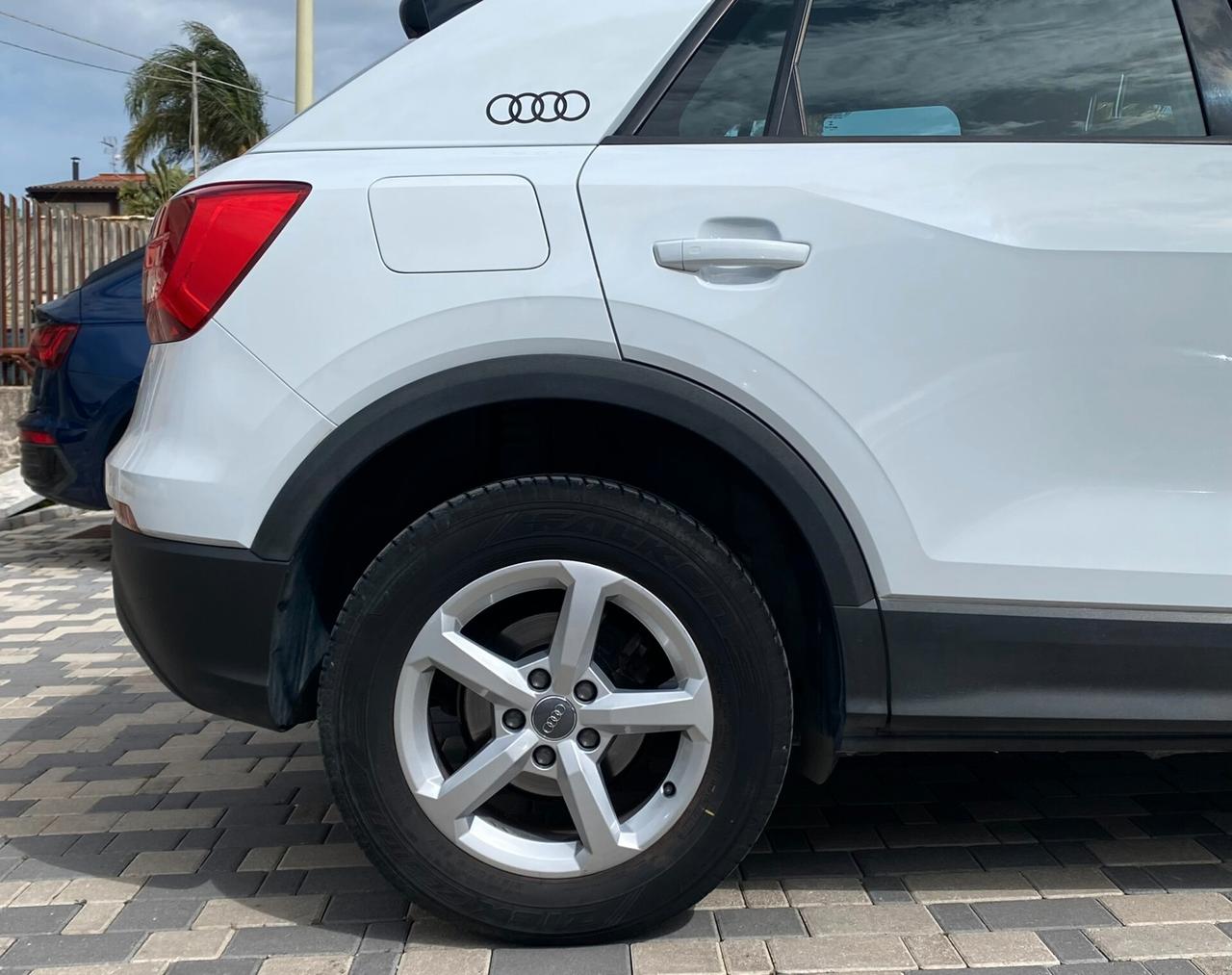 Audi Q2 Business 1.6 TDI 116CV s-tronic