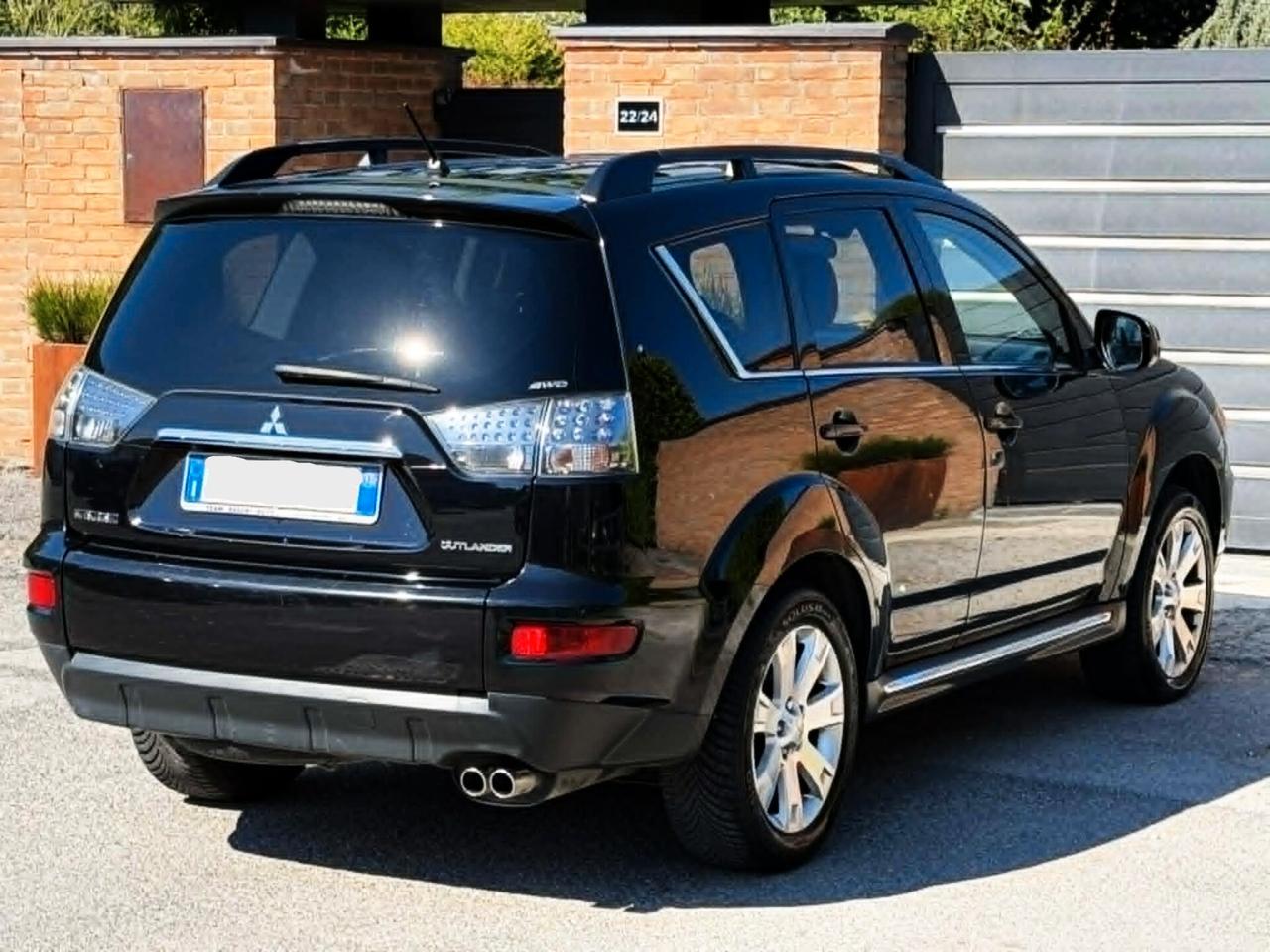 Mitsubishi Outlander 2.2aut-7p-Navi,Pelle,Tetto,Xeno-FULL-GARANZIA