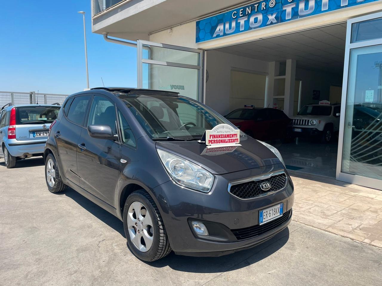 Kia Venga 1.4 CRDi 90CV Cool con tetto panoramico