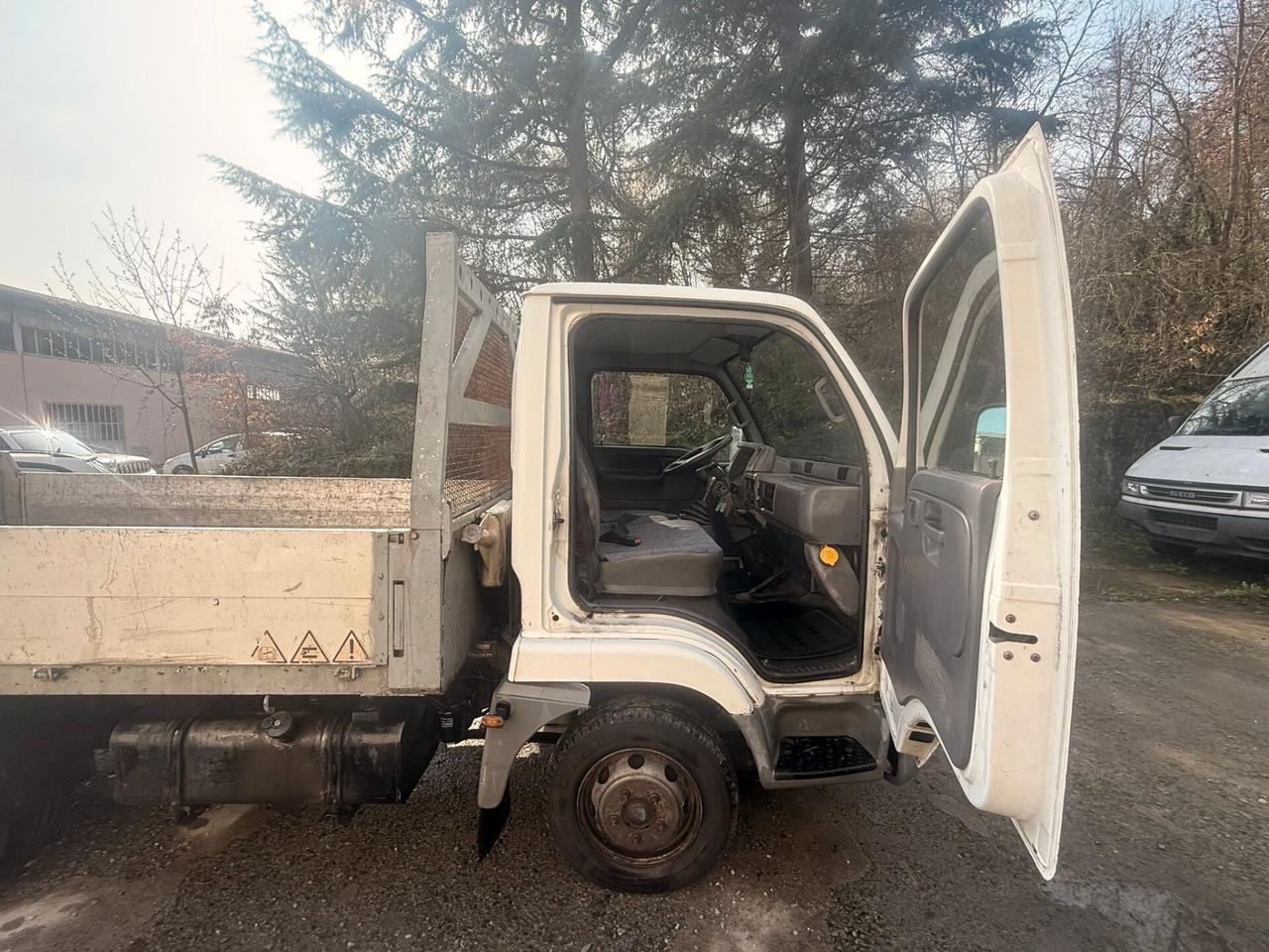 Nissan Cabstar Ribaltabile