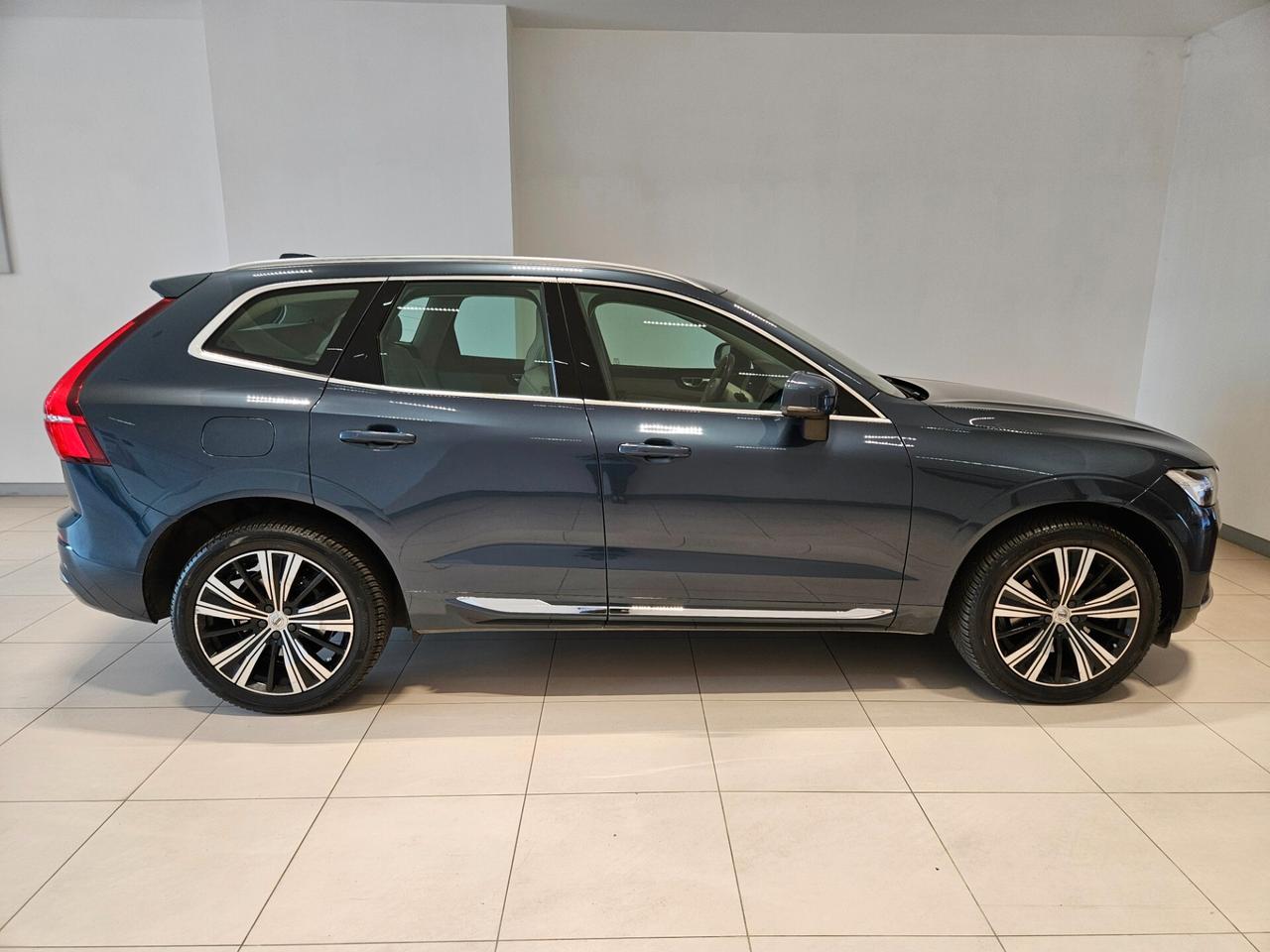 Volvo XC 60 B4 (d) AWD aut. Ultimate Bright AUTOCARRO N1