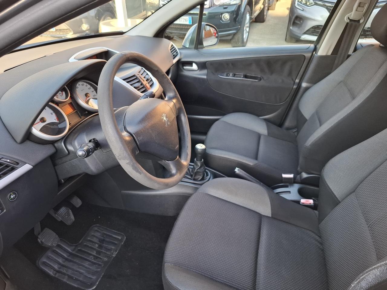 Peugeot 207 1.4 8V 75CV 5p. X Line ECO GPL