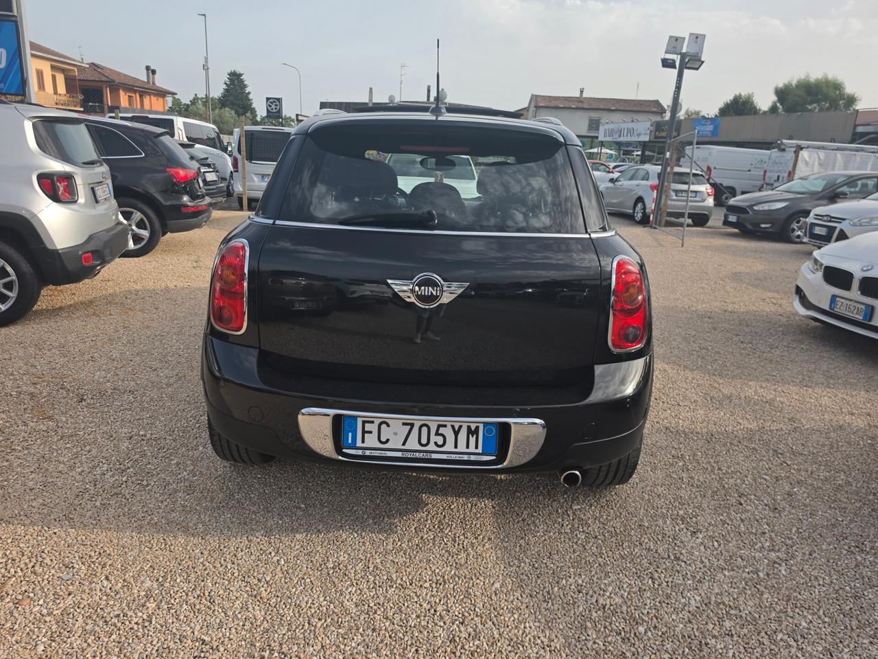 Mini Cooper Countryman 1.6 D neopatentati
