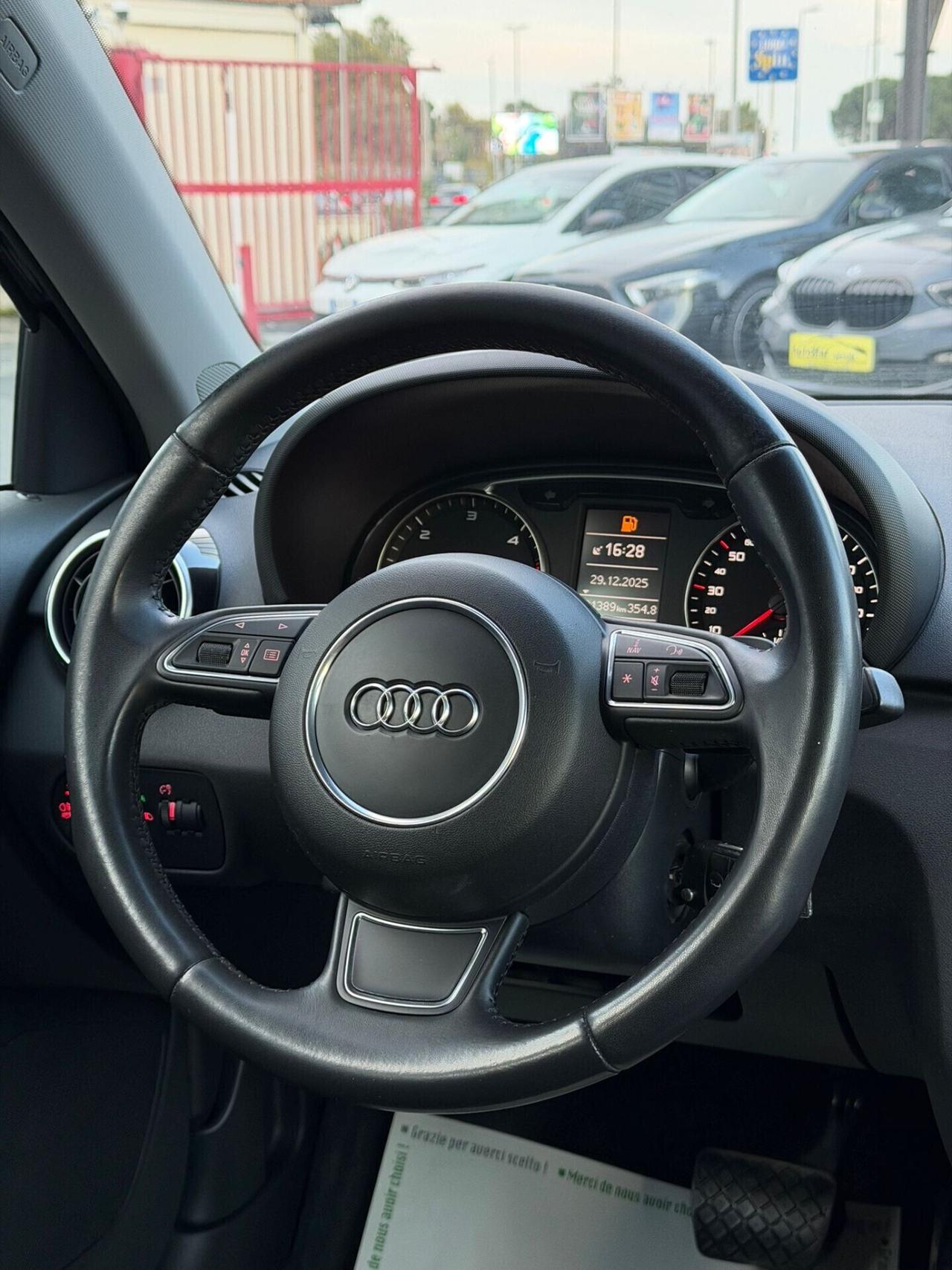 Audi A1 1.6 TDI 90CV S-LINE CAMBIO AUTOMATICO