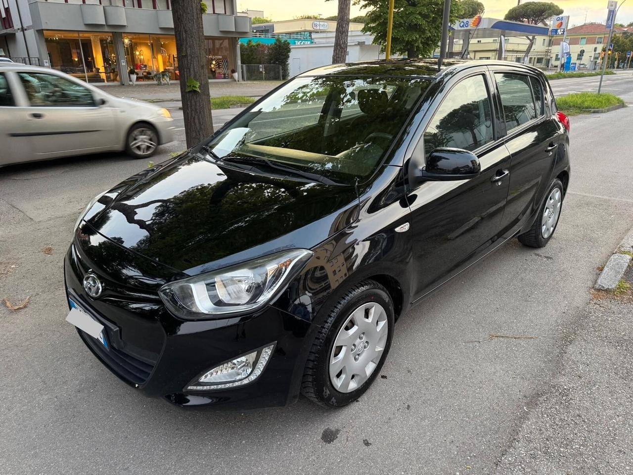 Hyundai i20 1.2 GPL 5 P NEOPATEN GARANZIA 12 MESI