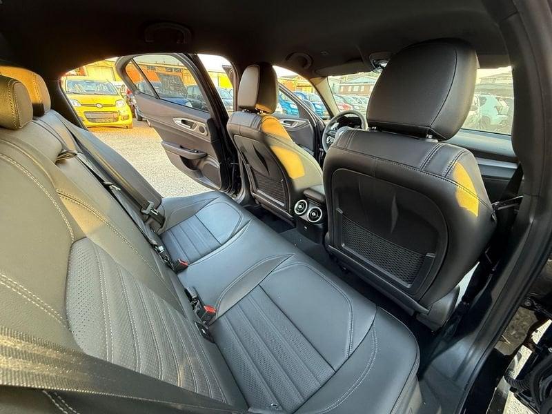Alfa Romeo Giulia Giulia 2.2 Turbodiesel 210 CV AT8 AWD Q4 Veloce