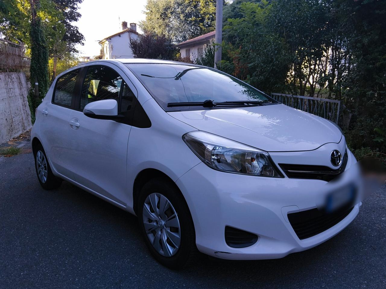 Toyota Yaris 1.0 5 porte Active