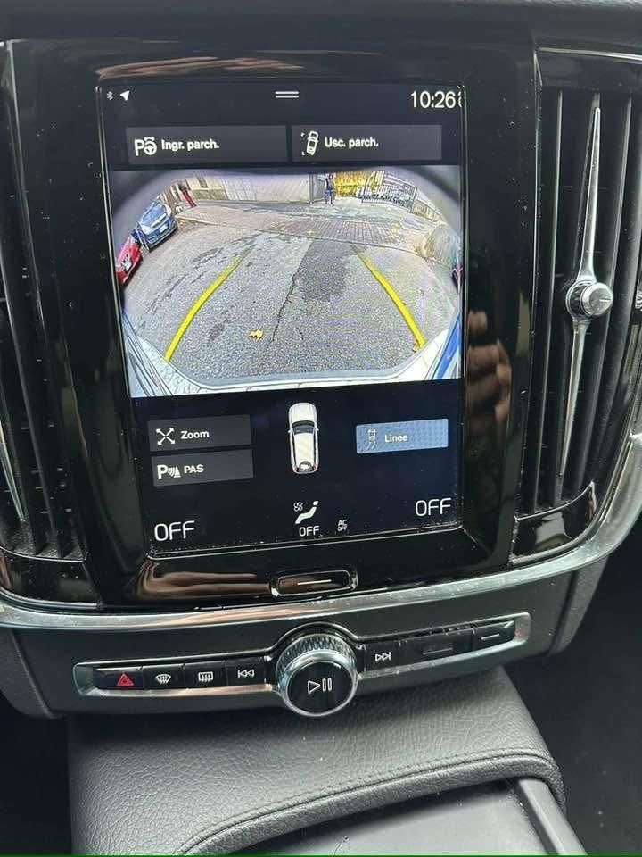 Volvo V90 D4 Business Plus