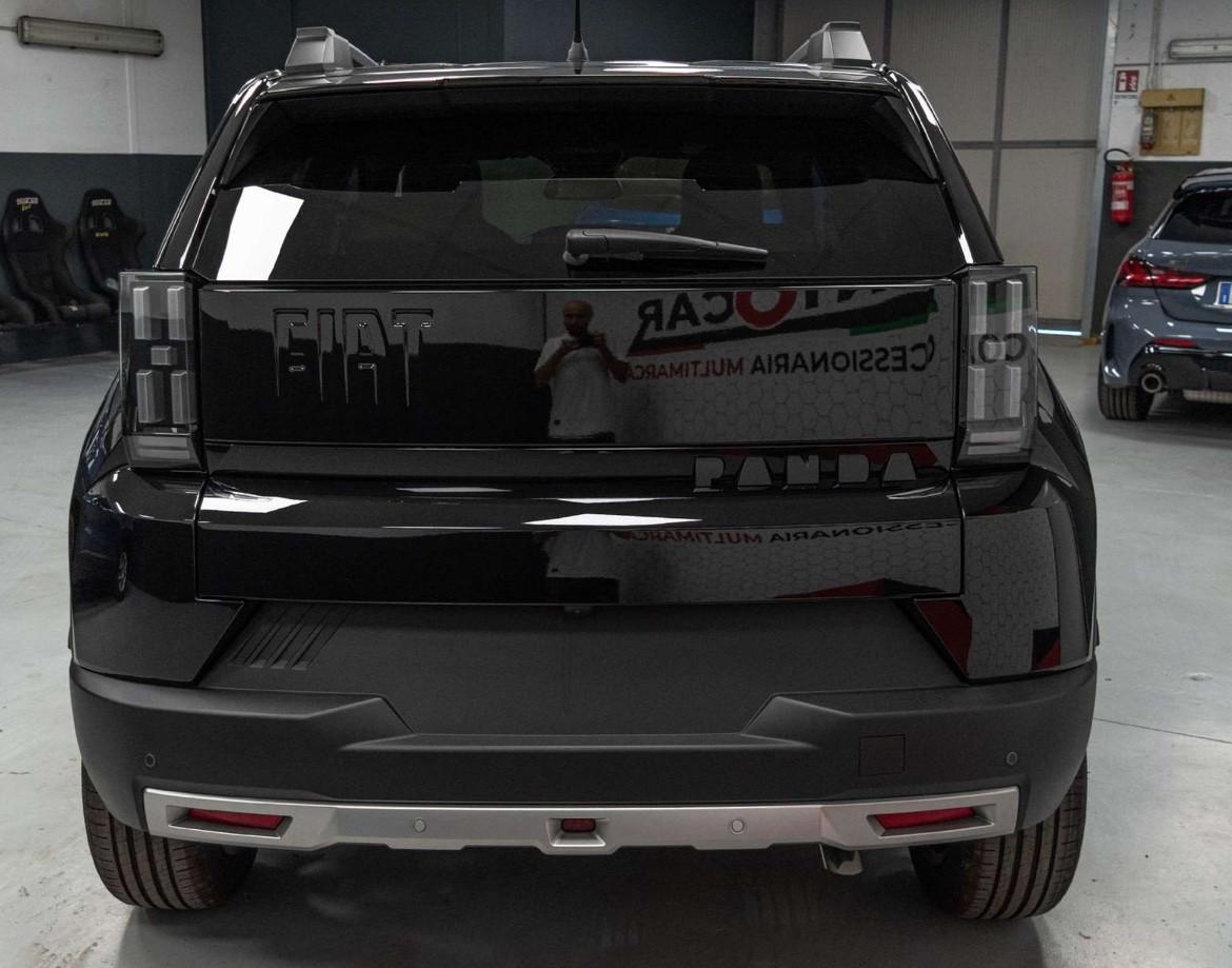 Fiat Grande Panda 1.2 Hybrid 110 CV S&S La Prima AUTO A NOLEGGIO