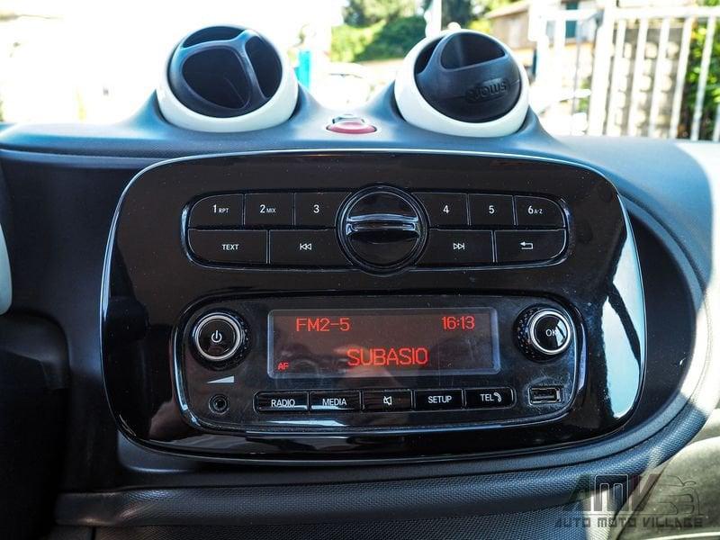 smart fortwo 1.0 70 Cv OK NEOP.-CERCHI-MANUALE
