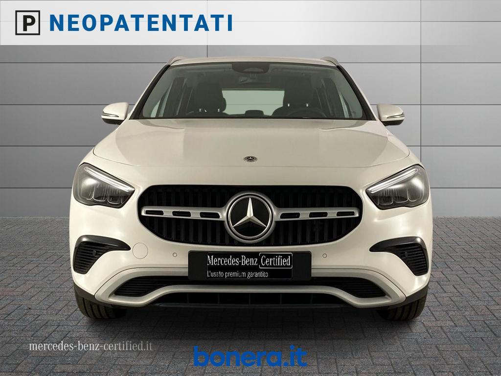 Mercedes GLA 180 180 D Advanced 8G-DCT