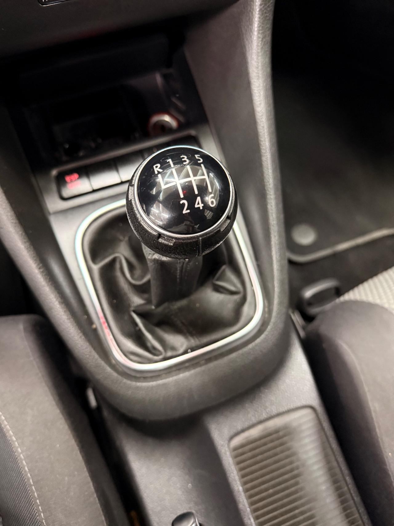 Volkswagen Golf 2.0 TDI 140CV . Highline ok Neopatentati