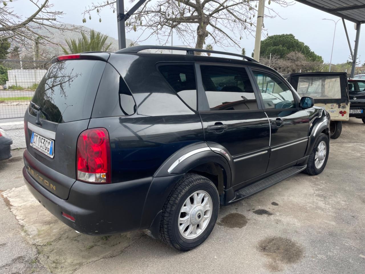 SSANGYONG REXTON 2.7 XDi cat Premium 2005