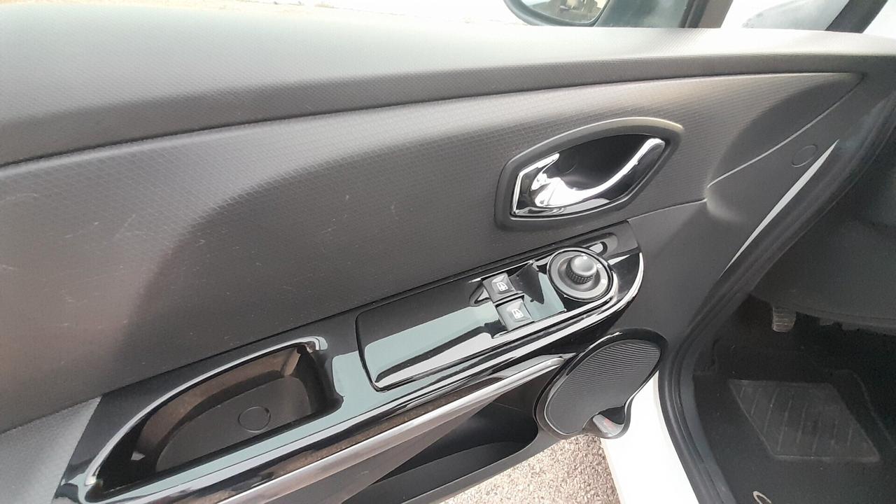 Renault Clio 1.5 dCi 8V 75CV 5 porte Costume National