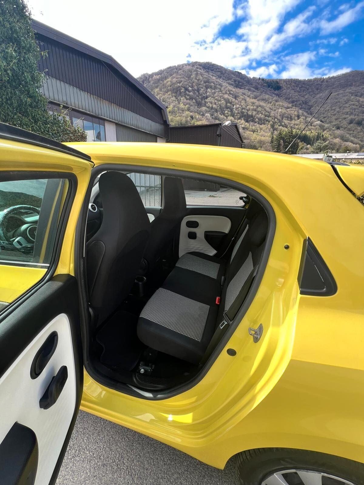 Renault Twingo benzina euro 6b neo patentati