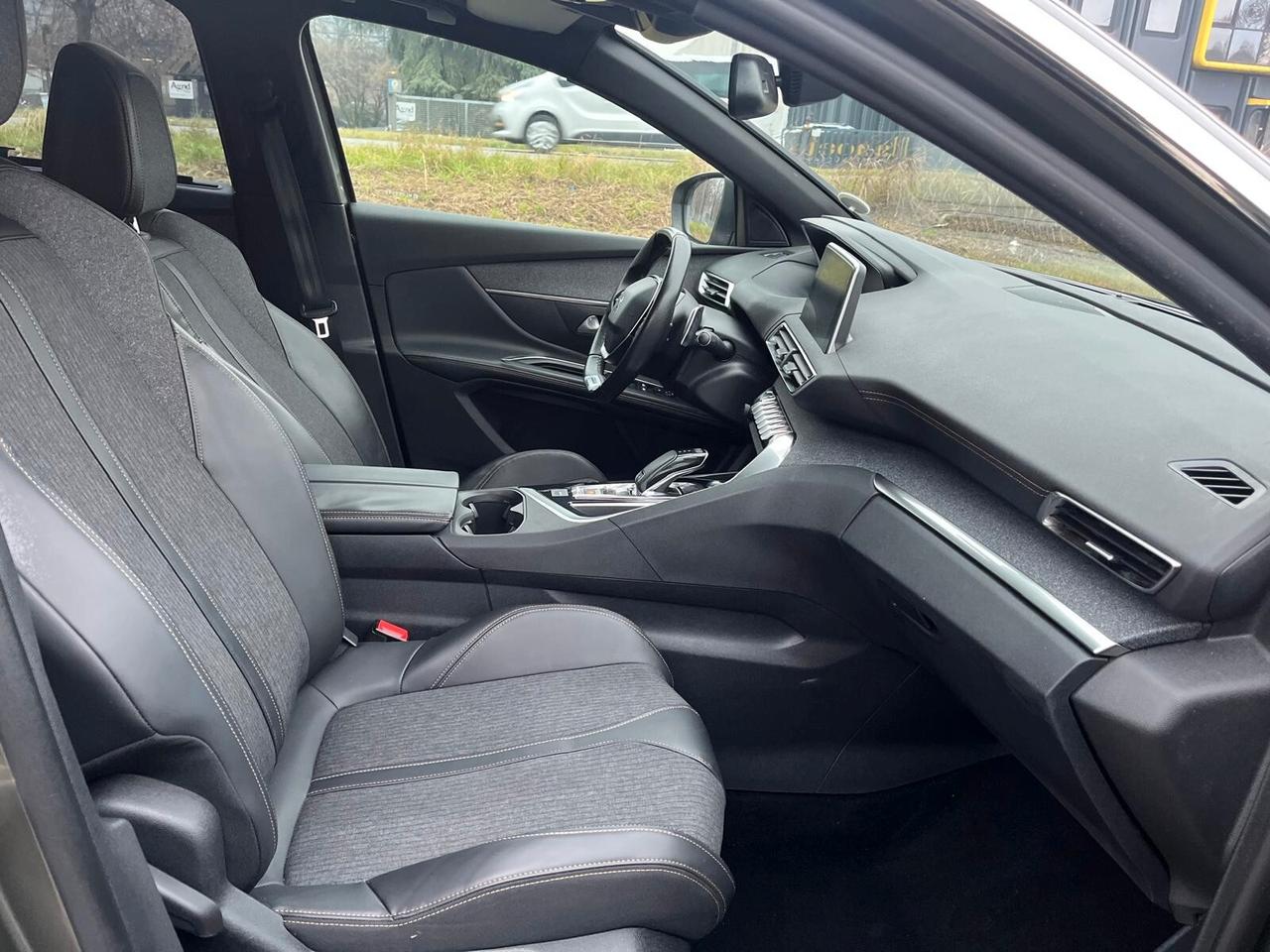 Peugeot 5008 BlueHDi 120 S&S GT Line ** 7 POSTI**