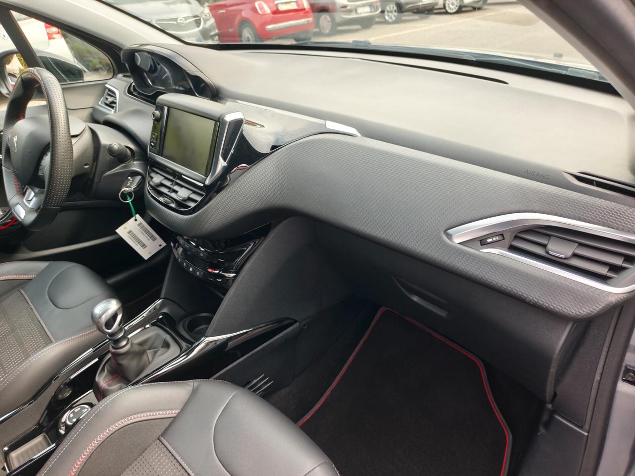 Peugeot 2008 1.2 PureTech 130cv GT Line - DISTRIBUZIONE NUOVA -