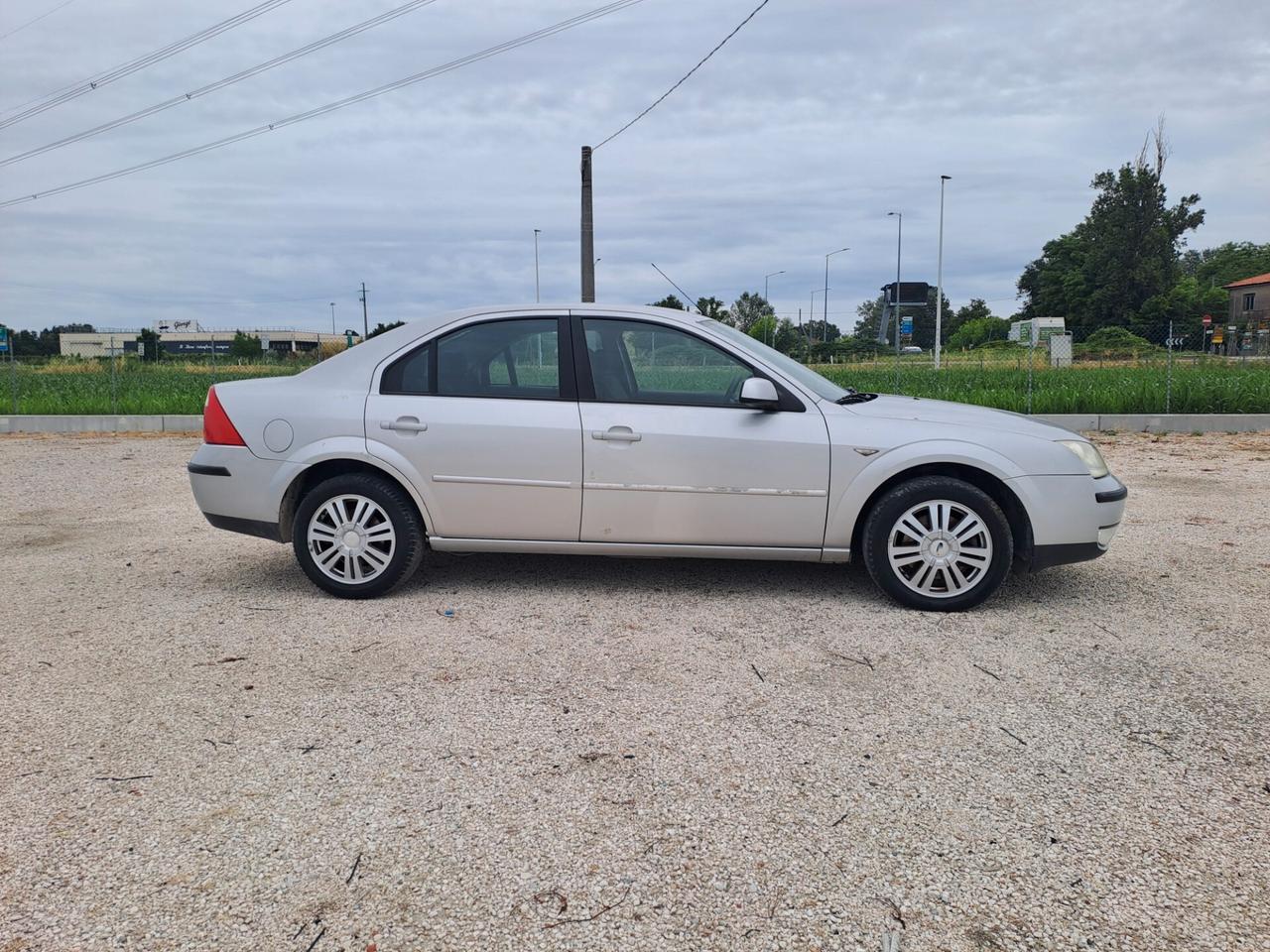 Ford Mondeo 2.0 16V TDCi (130CV) 4p.
