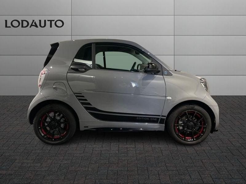 smart fortwo EQ Edition One (22kW)