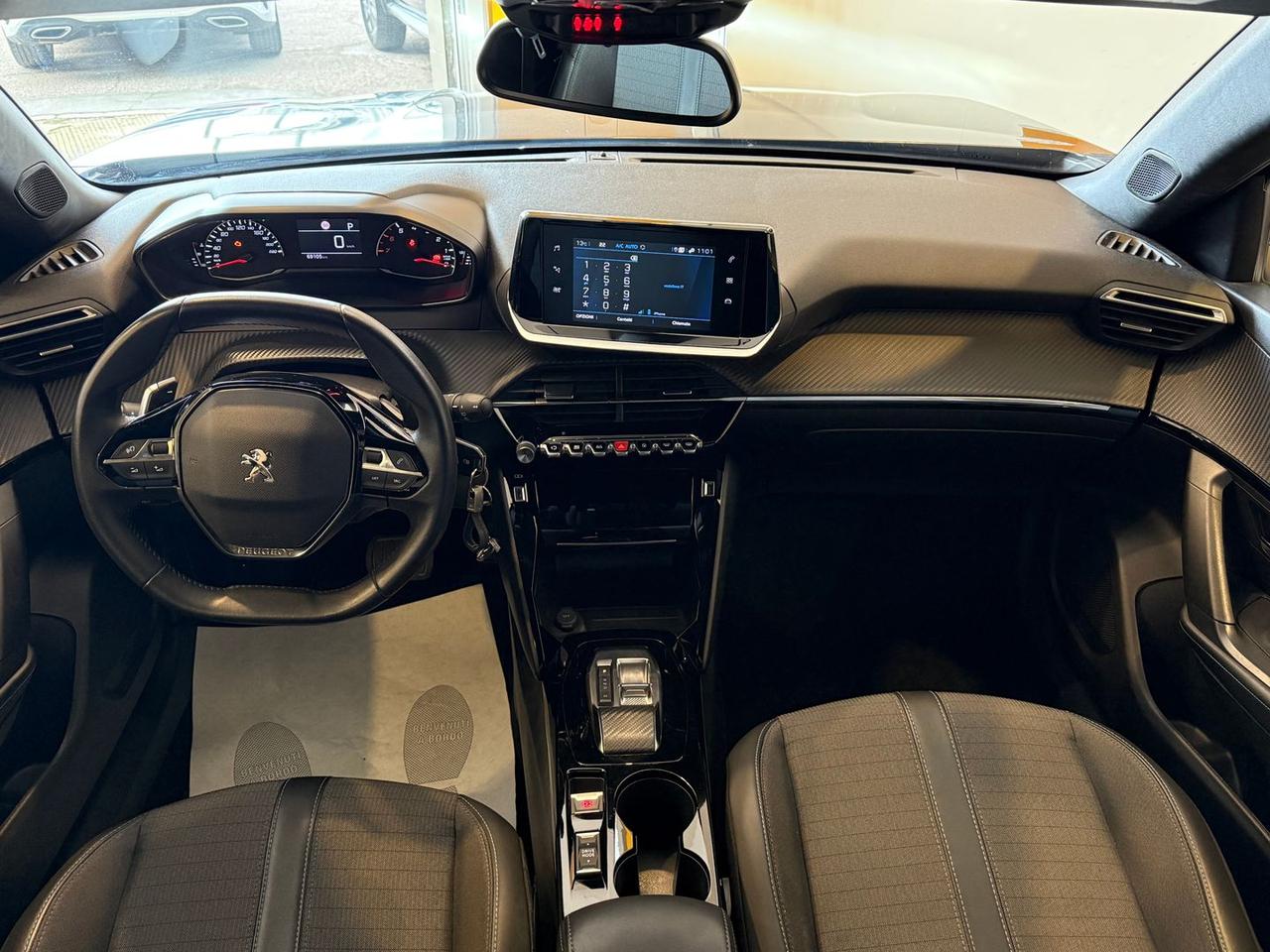 Peugeot 2008 Allure 1.2 PureTech 130 #8927