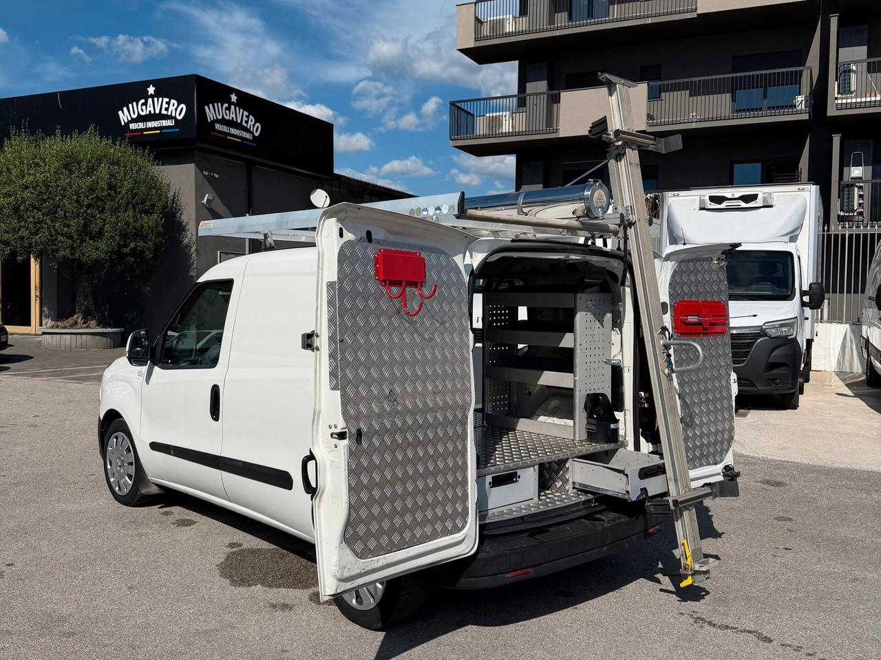 FIAT DOBLO' 1.6mjt OFFICINA MOBILE