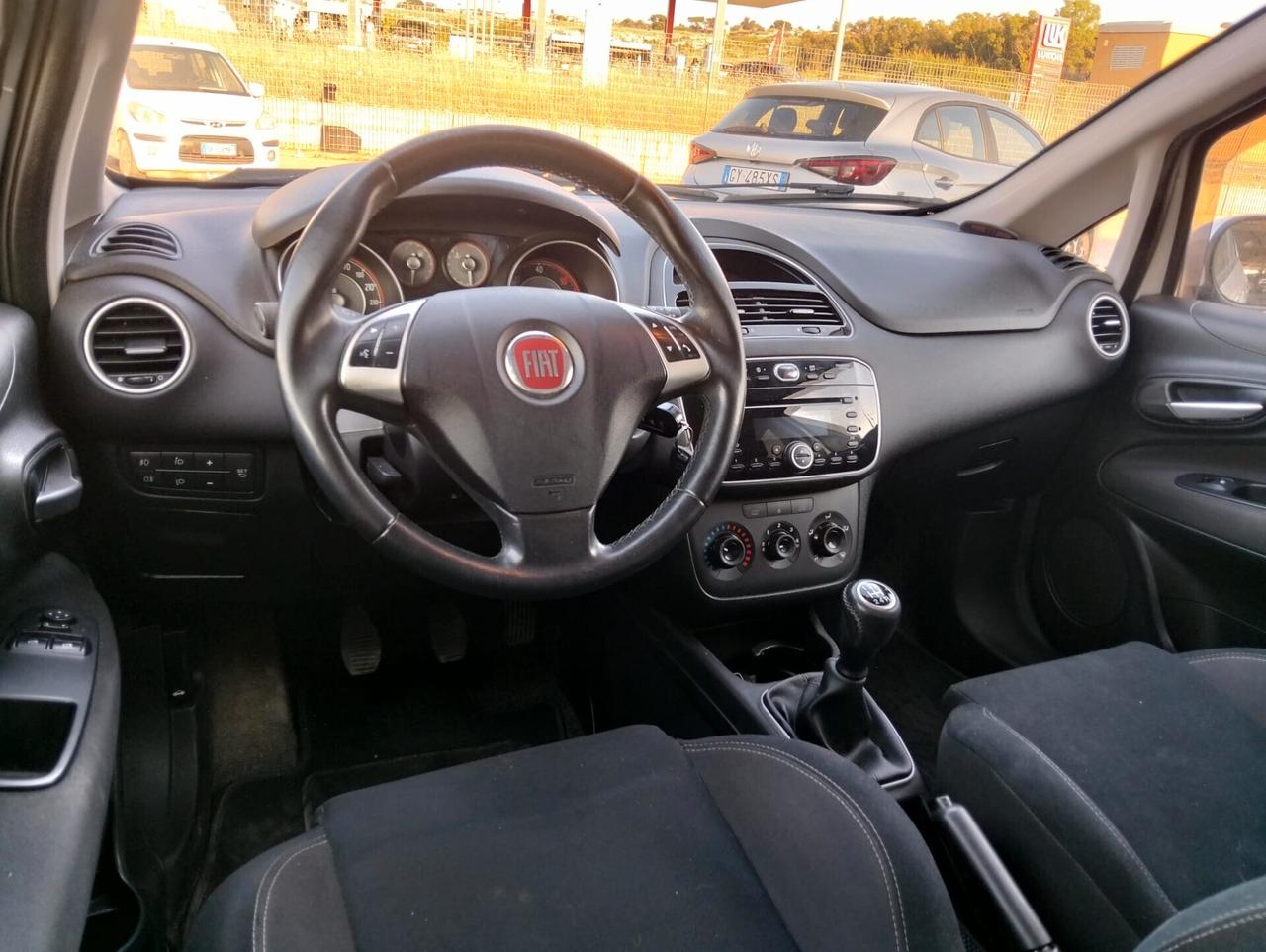 Fiat Punto 1.3 MJT II S&S 95 CV 5 porte Street 2017