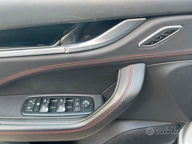 Maserati Levante MASERATI LEVANTE GRANSPORT 275
