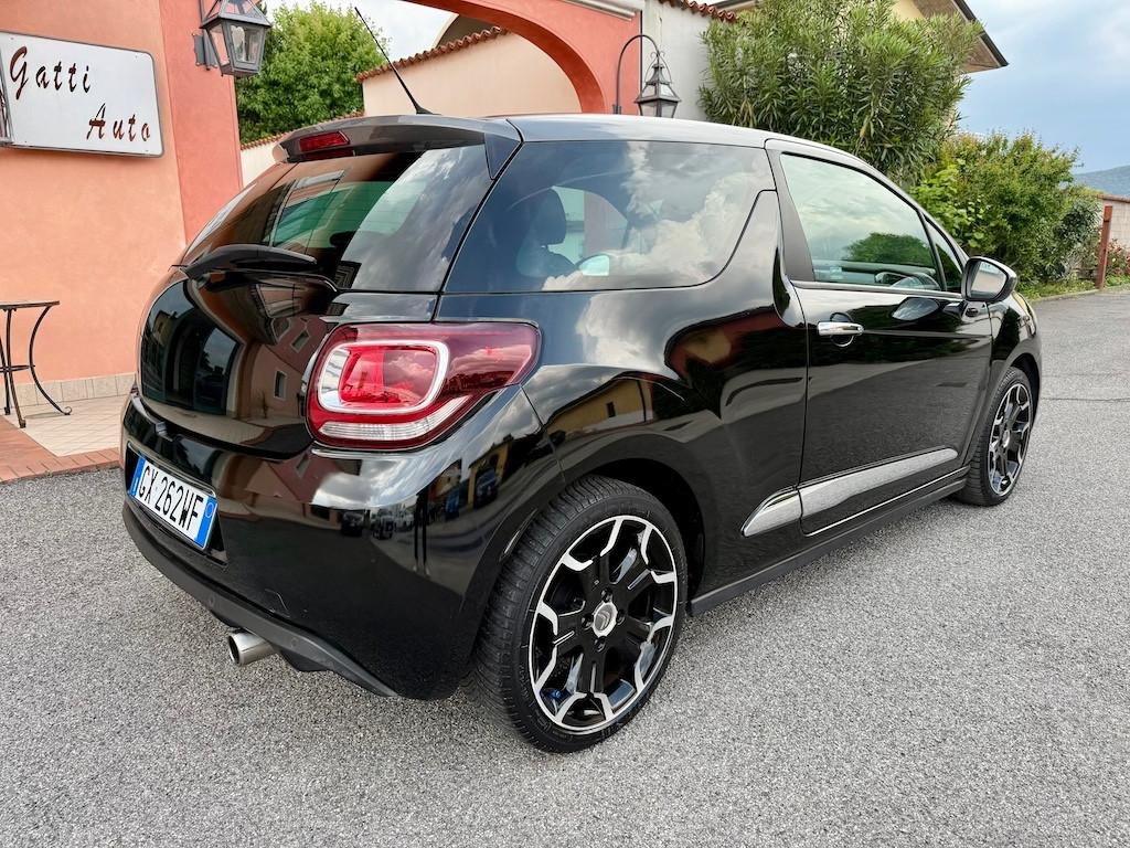 Ds DS3 DS 3 1.2 VTi 82 Just Black
