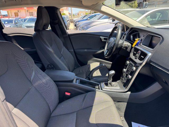 VOLVO V40 Cross Country D2 Style Plus