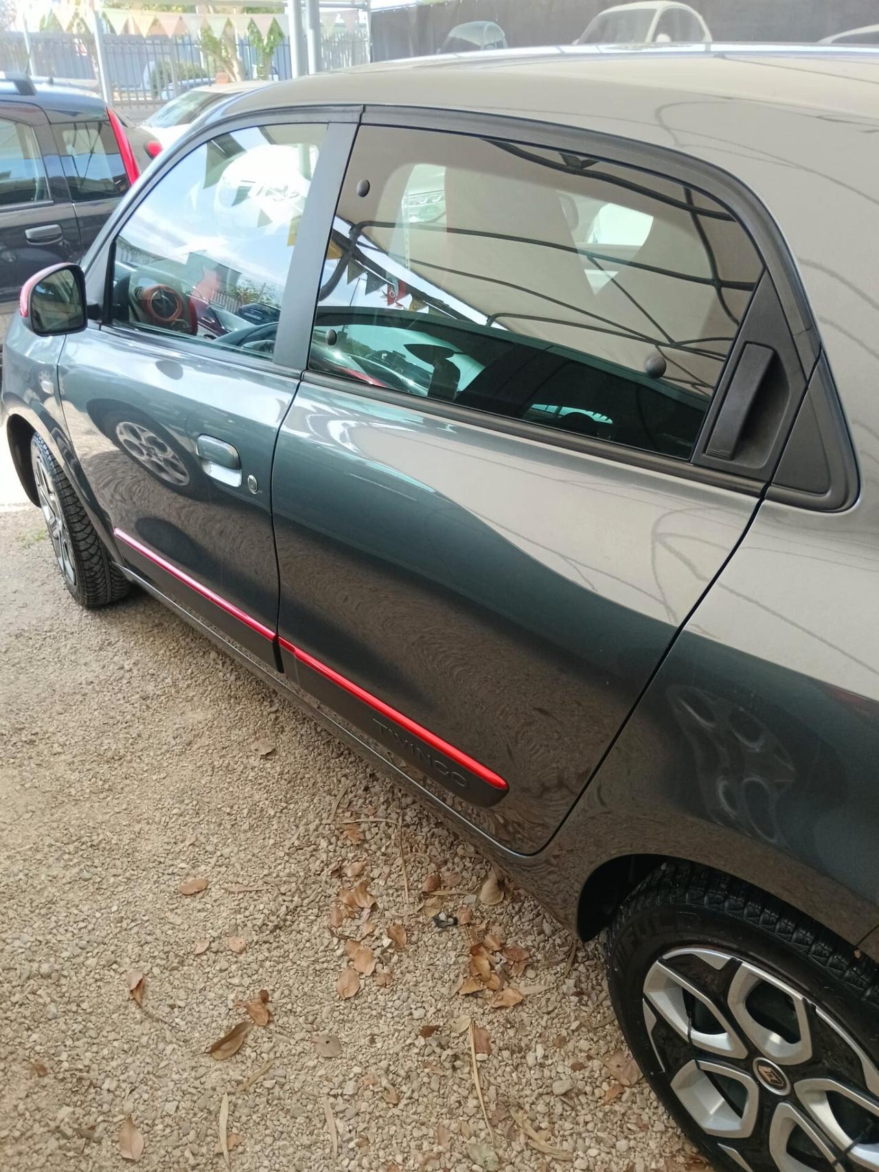 Renault Twingo TCe 90 CV EDC Lovely