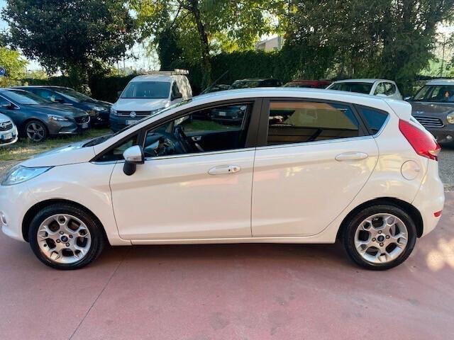 Ford Fiesta 1.4 TDCi 70CV 5 porte Titanium,UNIPROPRIETARIO!!