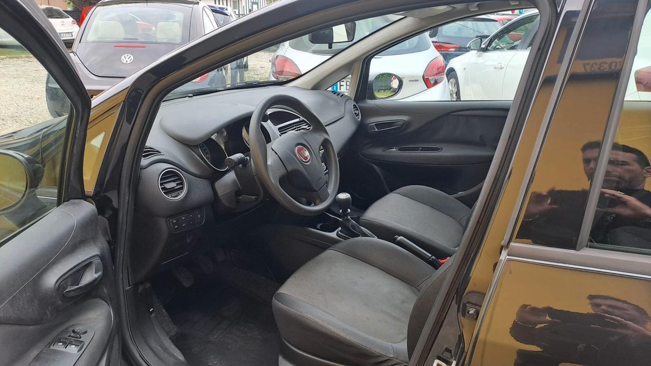 Fiat Punto 1.2 8V 2015 5 porte Street OK NEOPATENTATI