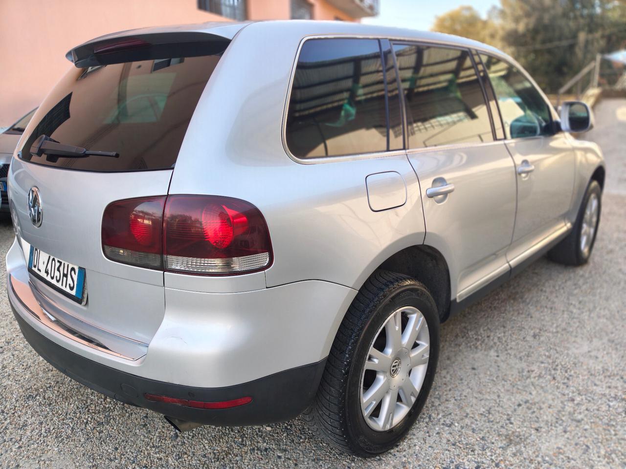 Volkswagen Touareg 2.5 R5 TDI Tip Exclusive