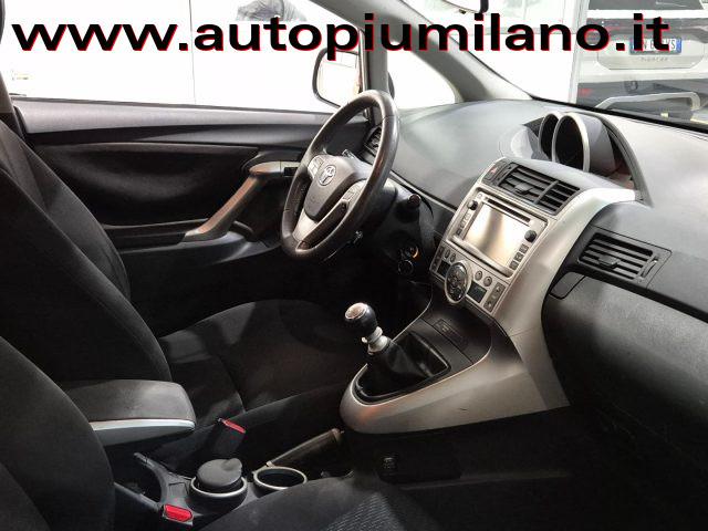 TOYOTA Verso 2.0 D Active 7 posti