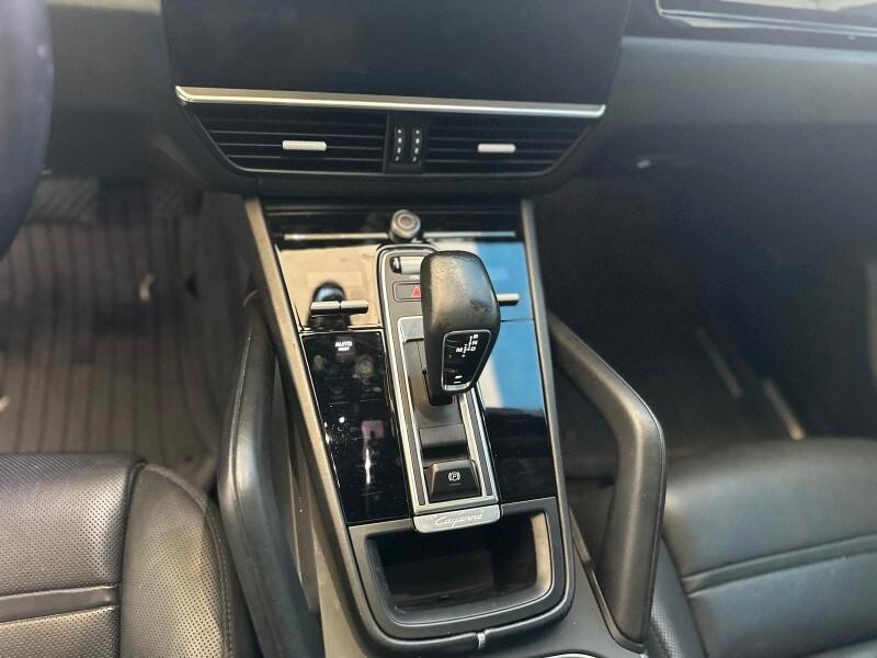PORSCHE Cayenne Coupé Cayenne Coupé 3.0 V6 E-...
